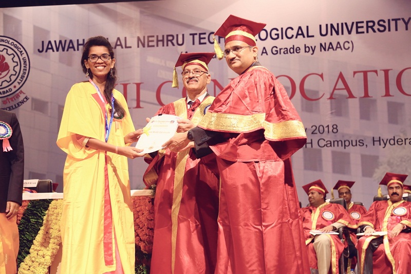 Ms. B Priyanka(13Z31R0052), University Gold Medal Winner, Felicitated by JNTUH. Best outgoing student of B.Pharmacy out of all affiliated colleges of 2013-17 Batch with an aggregate of 86.56%.